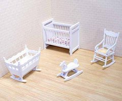 Кукольная мебель для детской комнаты 1