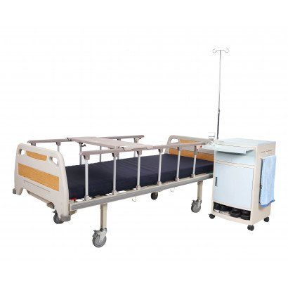 Кровать больничная механическая на колесах 2