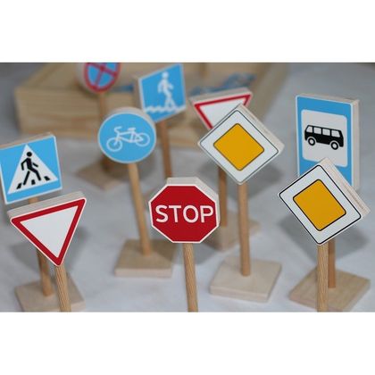 Игровой набор Дорожные знаки 3