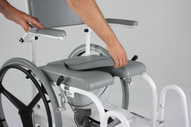 Гигиеническая коляска для людей с инвалидностью ExcelCare 7