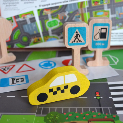 Розвиваюча дерев'яна гра Дорожні знаки з дорогами 5